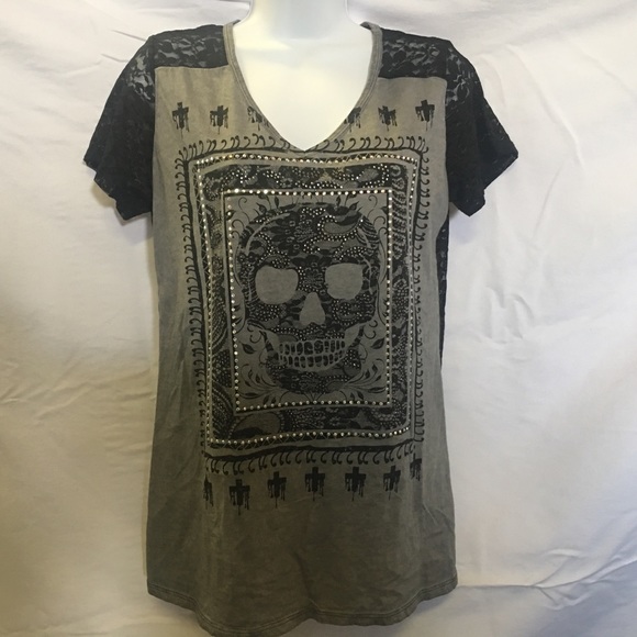 Vocal Tops - Gently used Vocal top with skull design.